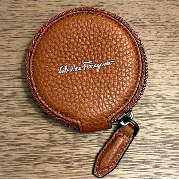 Ferragamo Coin Purse - Picture 1 of 5